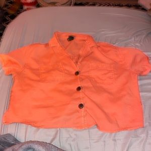 Cropped button up tee